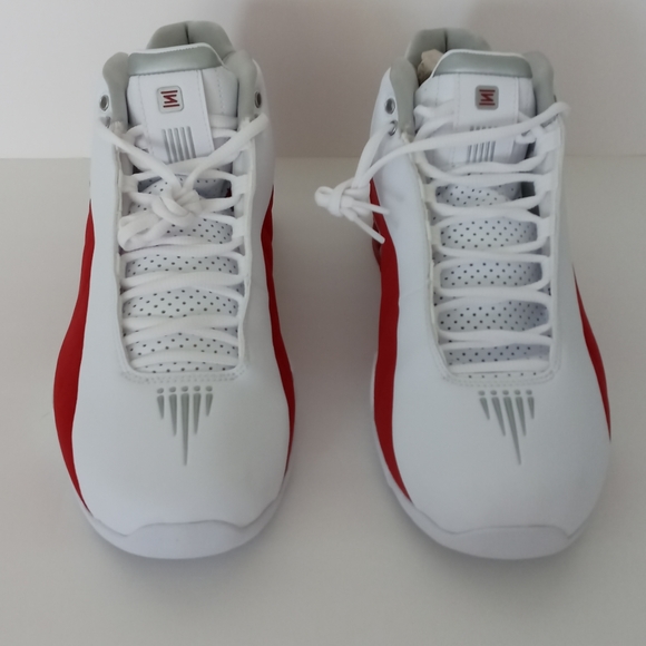 Shoes - Picture 2 of 5